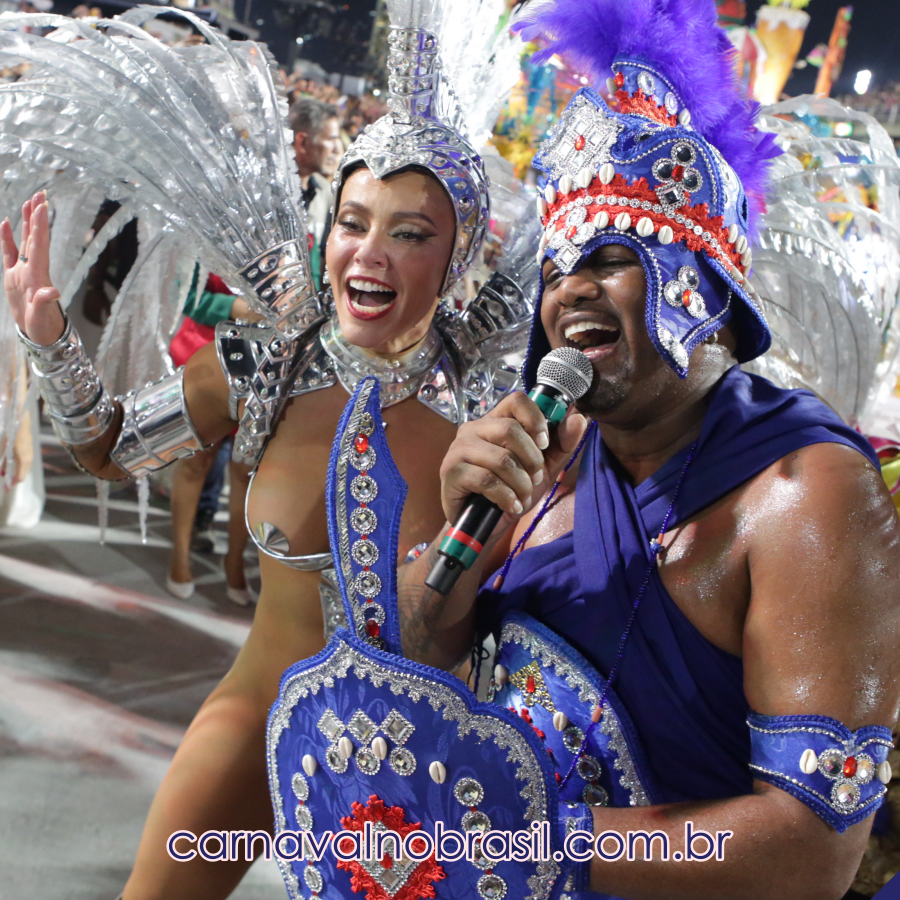 Foto Paolla Oliveira no Carnaval 2023 do Rio de Janeiro - carnavalnobrasil.com.br