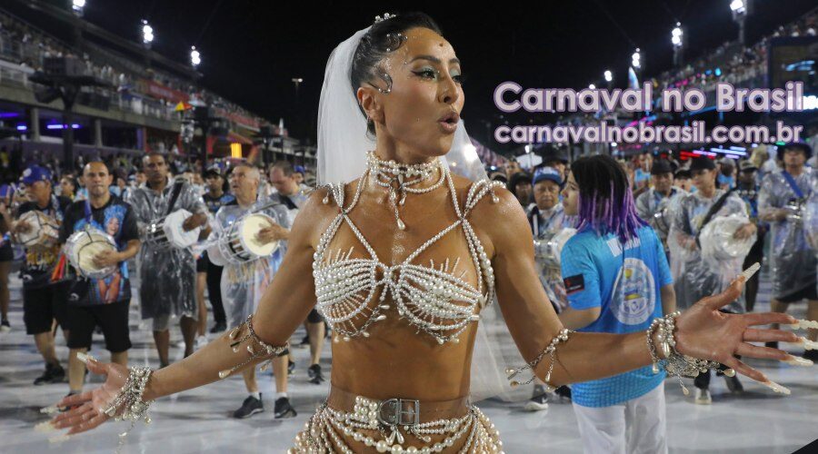 Musas do Carnaval 2023 : Foto Sabrina Sato no desfile da Vila Isabel no Sambódromo da Marquês de Sapucaí