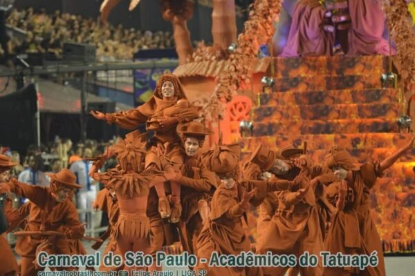 São Paulo Carnaval 2024 : desfile Acadêmicos do Tatuapé no Sambódromo do Anhembi