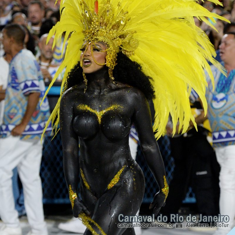 Bianca Monteiro, rainha de bateria da Portela, no Carnaval 2024 do Rio de Janeiro