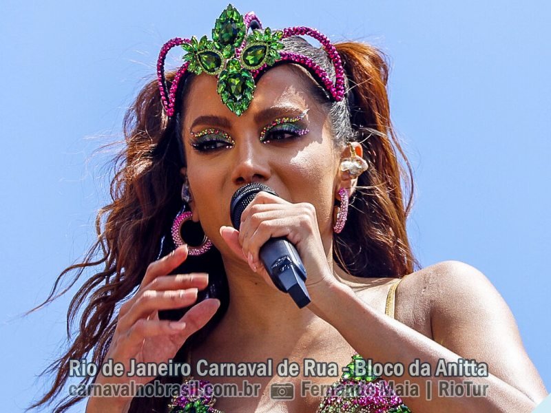 Fotos Bloco da Anitta no Carnaval de Rua do Rio de Janeiro