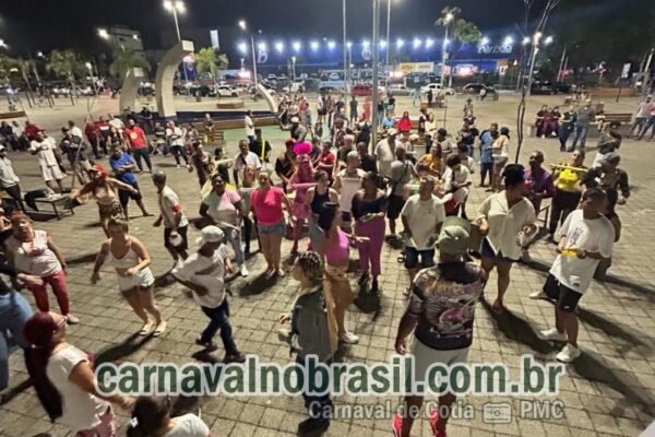 Cotia Carnaval de Rua 2024 : desfile do ‘Bloco Carnavalesco do Povo para o Povo em Caucaia do Alto
