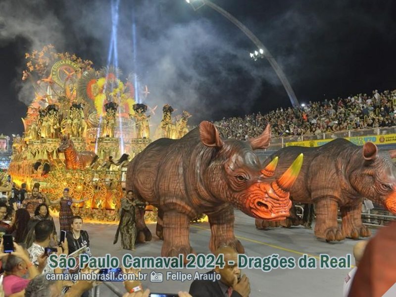 São Paulo Carnaval 2024 : desfile Dragões da Real no Sambódromo do Anhembi