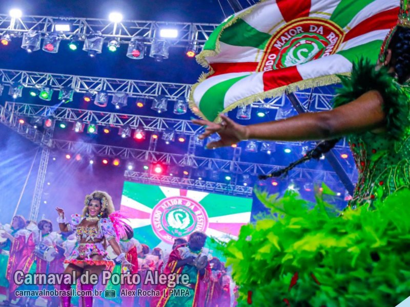Estado Maior da Restinga desfile no Carnaval de Porto Alegre 2024