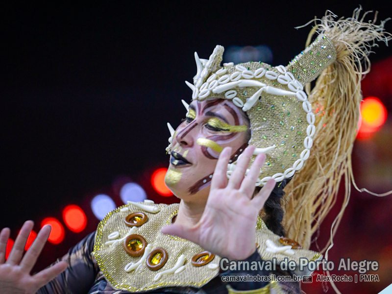 Imperatriz Dona Leopoldina desfile no Carnaval de Porto Alegre 2024