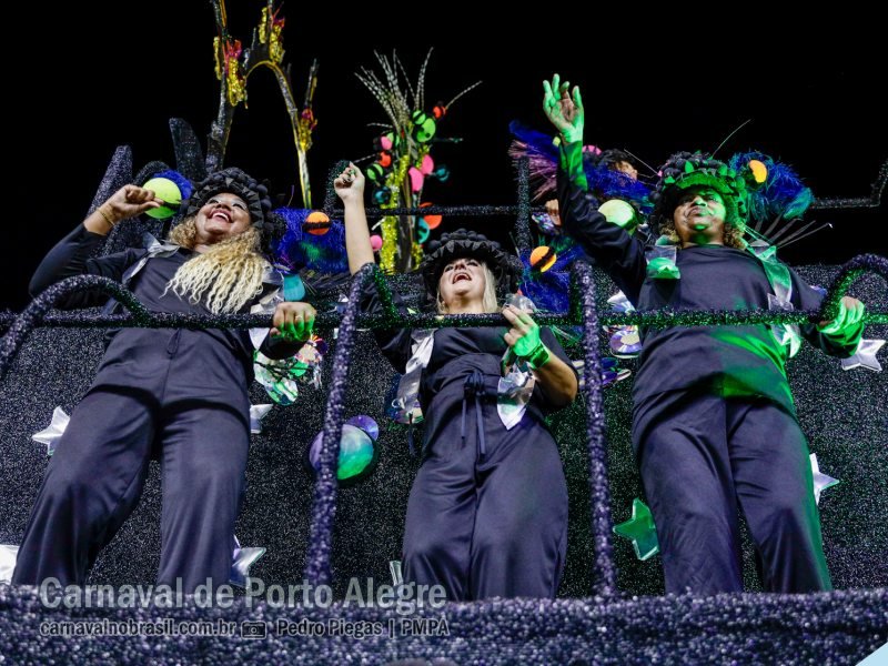 Império da Zona Norte desfile no Carnaval de Porto Alegre 2024
