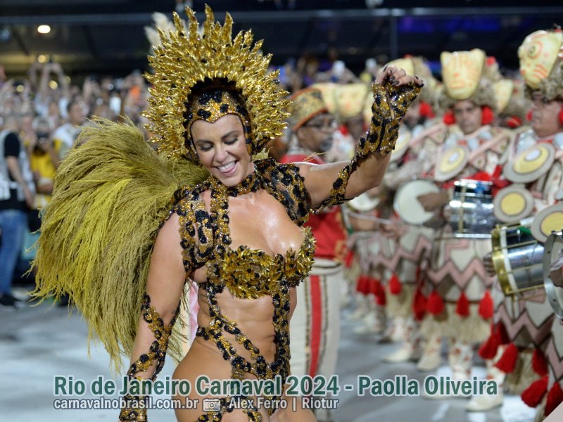 Fotos Paolla Oliveira no Carnaval 2024 - Paolla Oliveira no desfile da Grande Rio