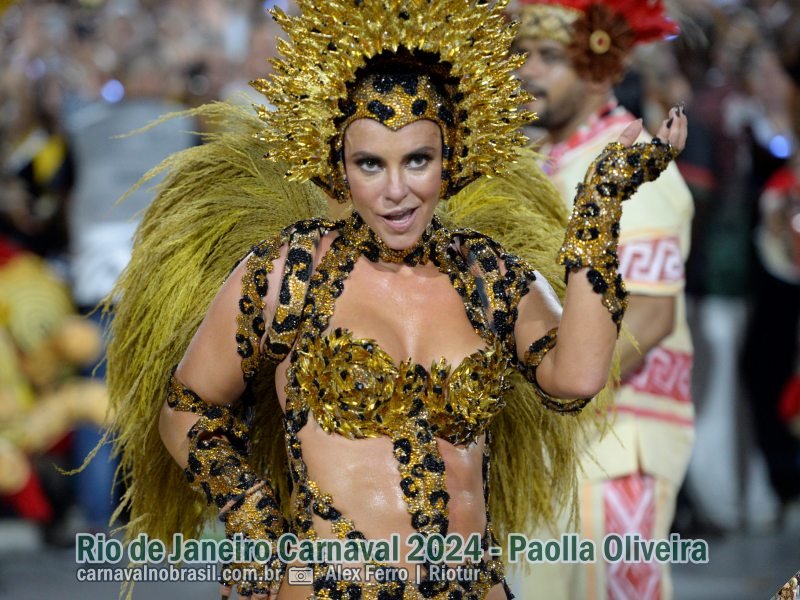 Fotos Paolla Oliveira no Carnaval 2024 - Paolla Oliveira no desfile da Grande Rio