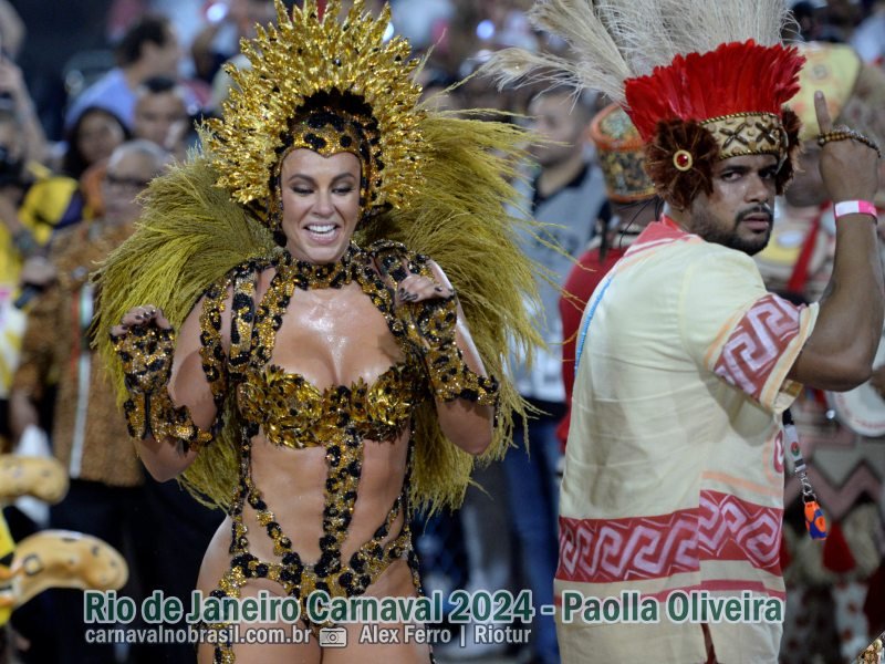 Fotos Paolla Oliveira no Carnaval 2024 - Paolla Oliveira no desfile da Grande Rio