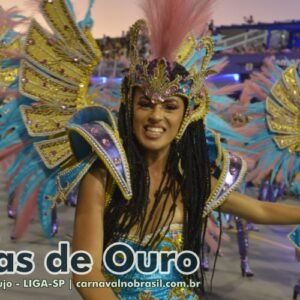 Desfile da Campeã do Carnaval 2025 de São Paulo - Escola de samba Rosas de Ouro