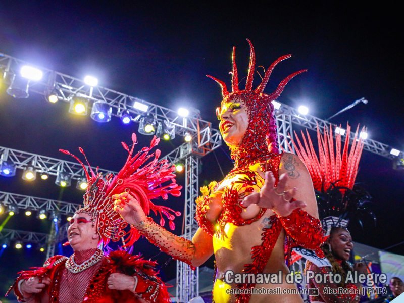 Unidos da Vila Isabel desfile no Carnaval de Porto Alegre 2024