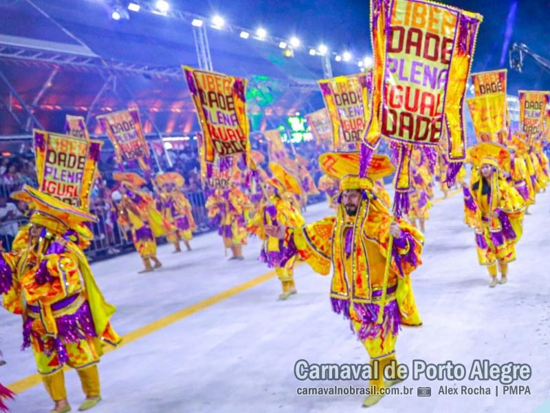Unidos da Vila Isabel desfile no Carnaval de Porto Alegre 2024
