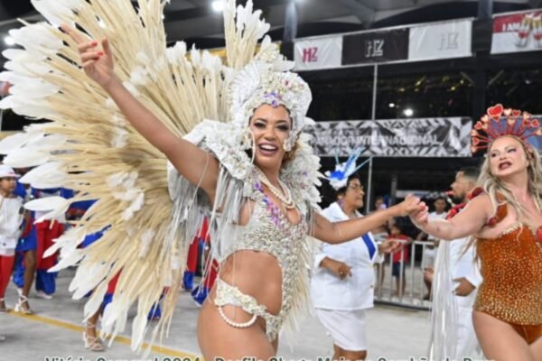 Vitória Carnaval 2024 - Desfile Chega Mais no Sambão do Povo