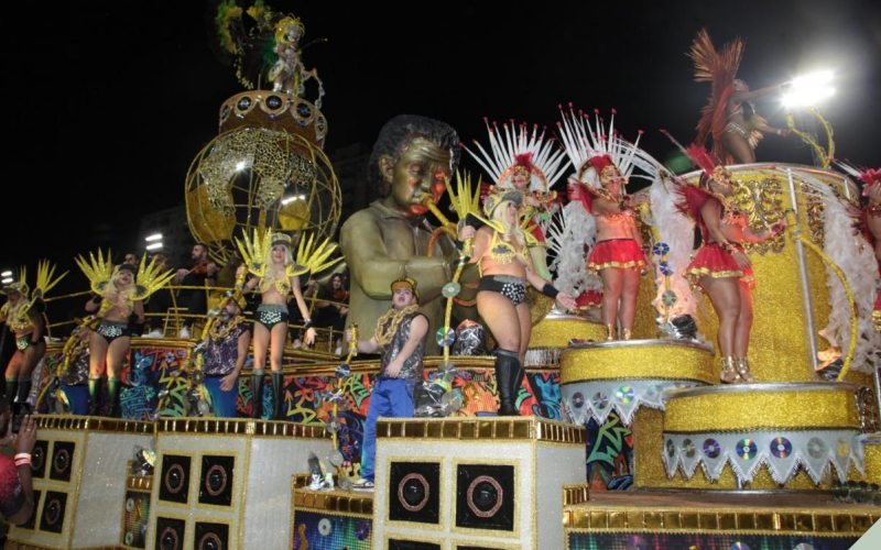 X9 no Carnaval 2024 de Santos