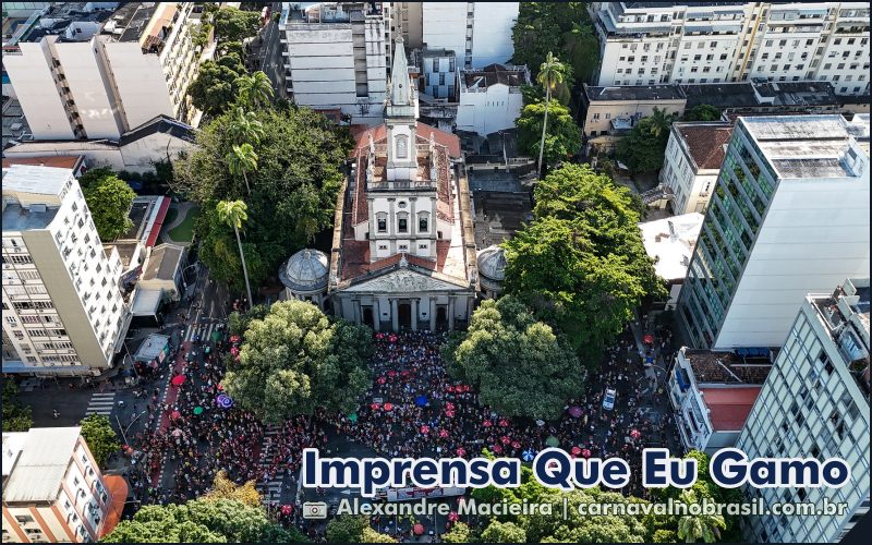 Desfile bloco Imprensa Que Eu Gamo no Carnaval de Rua 2025 do Rio de Janeiro