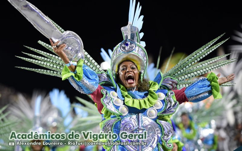 Desfile Acadêmicos de Vigário Geral no Carnaval 2025 do Rio de Janeiro - carnavalnobrasil.com.br