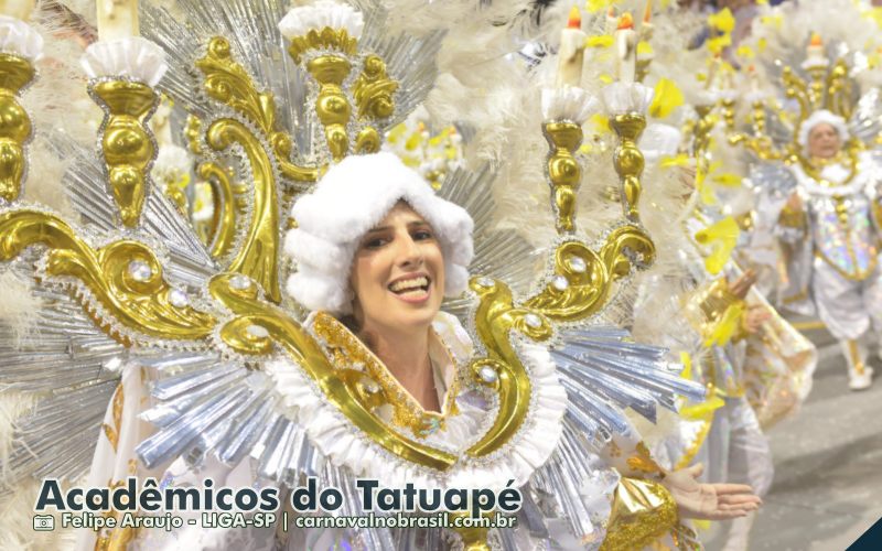 Desfile da Acadêmicos do Tatuapé no Carnaval 2025 de São Paulo