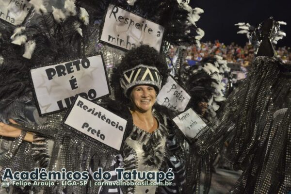 Desfile da Acadêmicos do Tatuapé no Carnaval 2025 de São Paulo