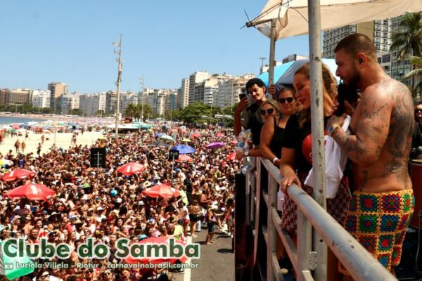 Diogo Nogueira e Paolla Oliveira no Bloco Clube do Samba no Carnaval de Rua do Rio de Janeiro