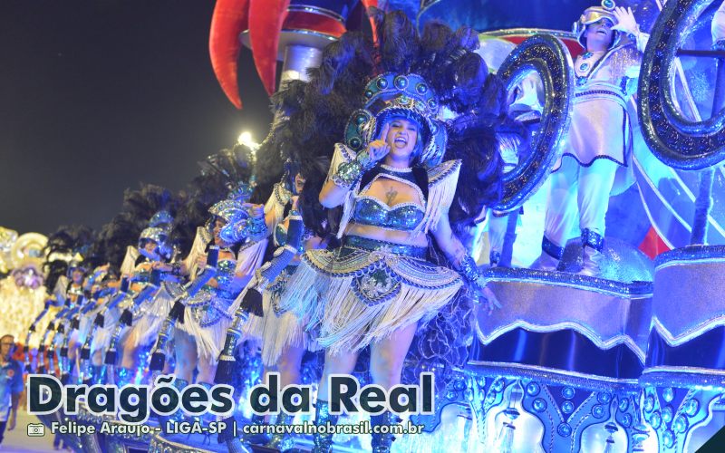 Desfile da Dragões da Real no Carnaval 2025 de São Paulo