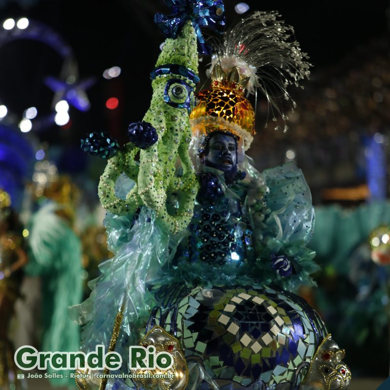 Desfile Grande Rio no Carnaval 2025 do Rio de Janeiro