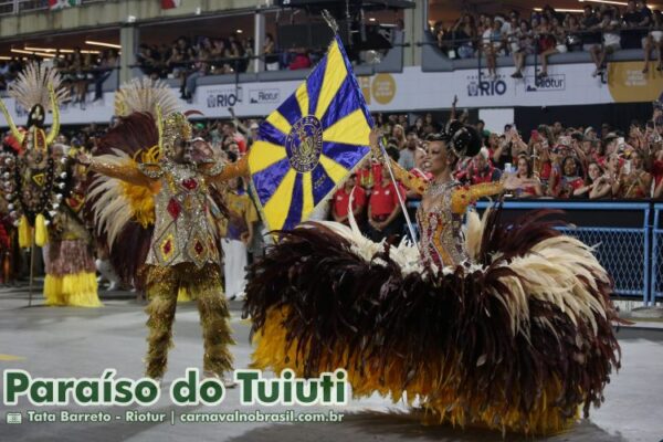 Desfile Paraíso do Tuiuti no Carnaval 2025 do Rio de Janeiro