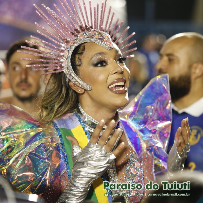 Desfile Paraíso do Tuiuti no Carnaval 2025 do Rio de Janeiro