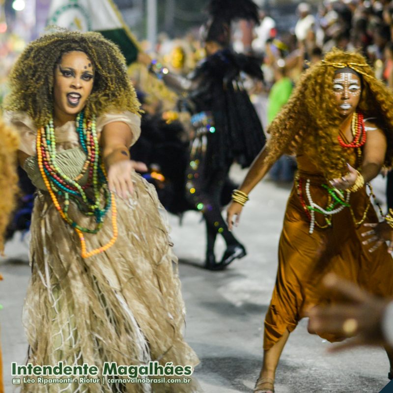 Intendente Magalhaes - desfile Império da Uva no Carnaval 2025