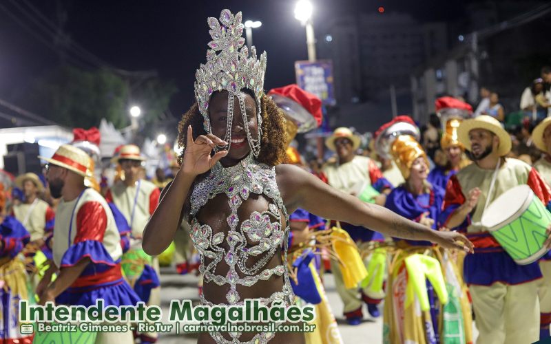 Desfile Independentes de Olaria no Carnaval 2025 na Intendente Magalhães