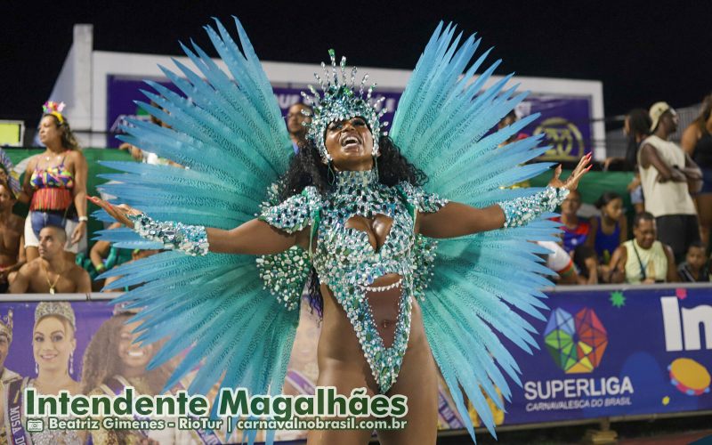 Desfile Independentes de Olaria no Carnaval 2025 na Intendente Magalhães