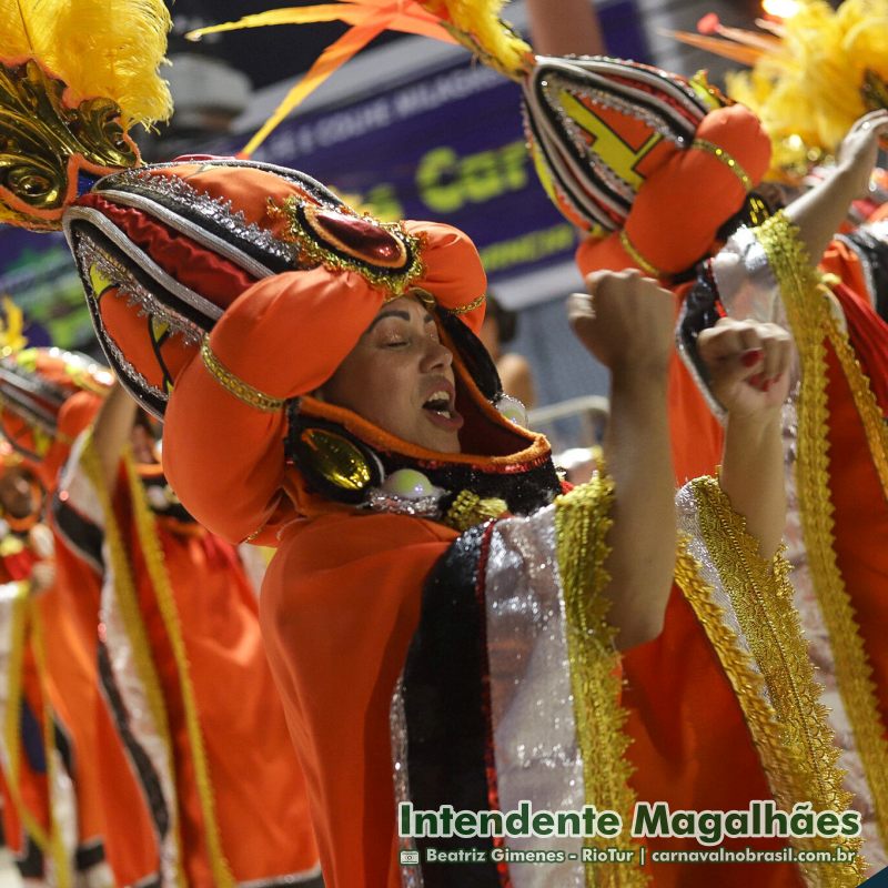 Desfile Novo Império no Carnaval 2025 na Intendente Magalhães