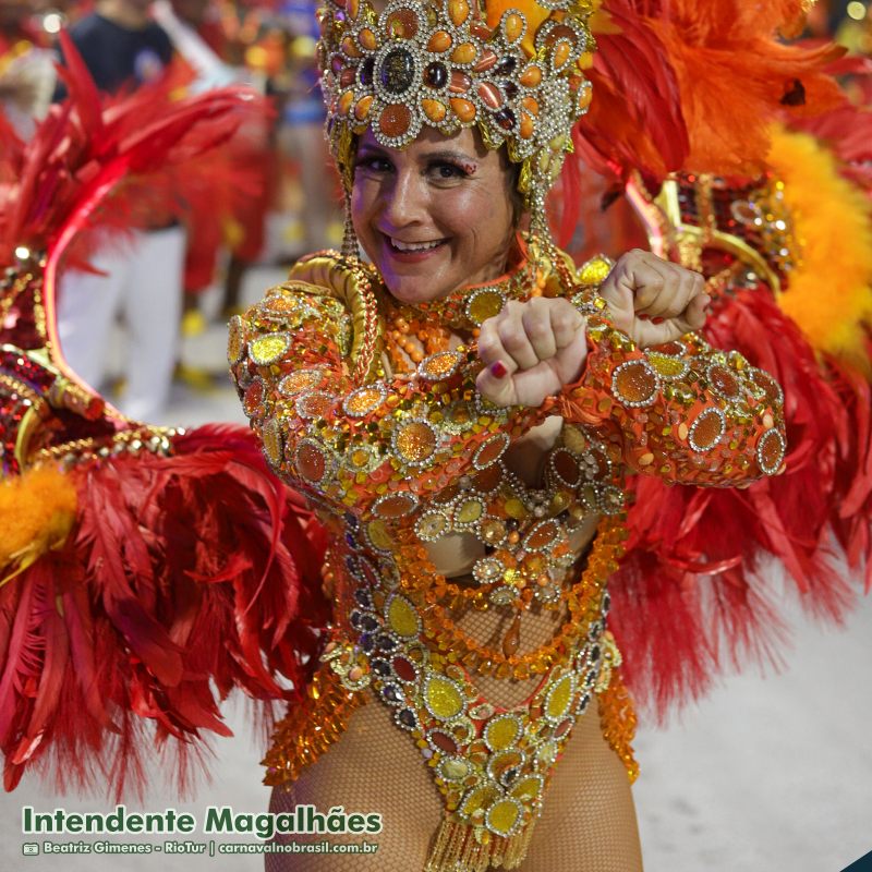 Desfile Novo Império no Carnaval 2025 na Intendente Magalhães