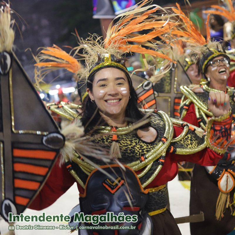 Desfile Novo Império no Carnaval 2025 na Intendente Magalhães