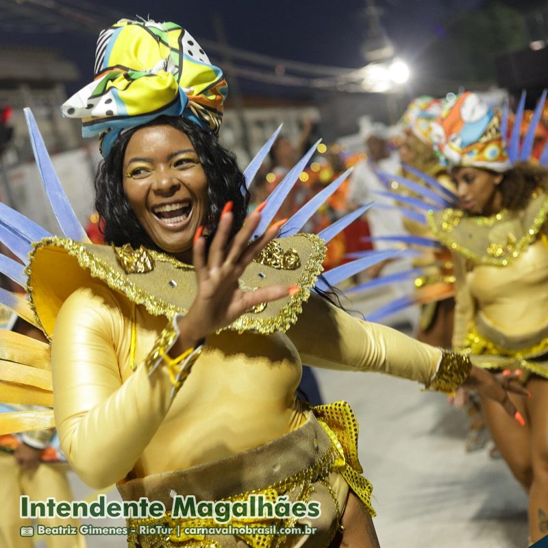 Desfile Novo Império no Carnaval 2025 na Intendente Magalhães