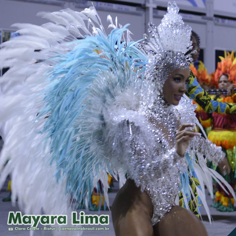 Mayara Lima, rainha de Bateria da Paraiso do Tuiuti, no Carnaval 2025 