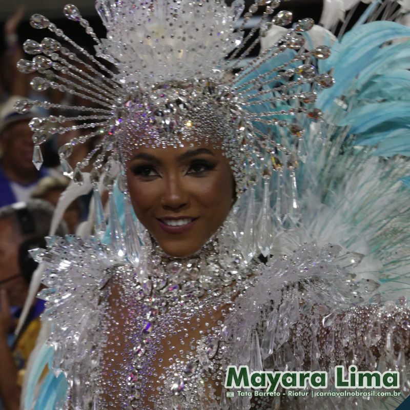 Mayara Lima, rainha de Bateria da Paraiso do Tuiuti, no Carnaval 2025 