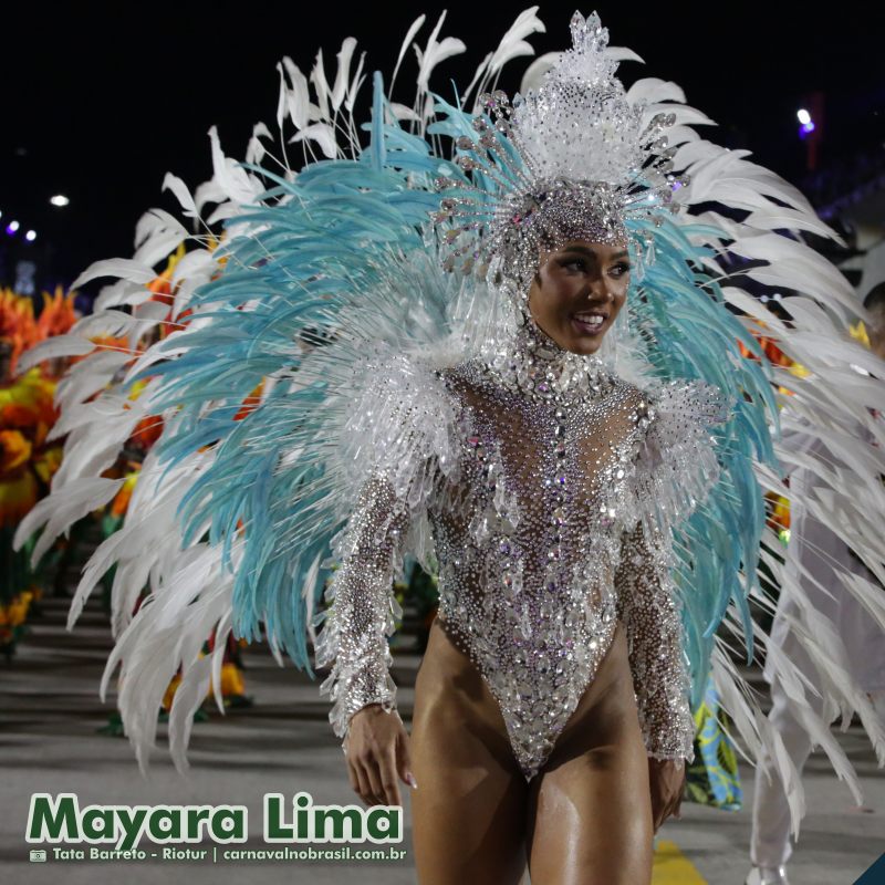 Mayara Lima, rainha de Bateria da Paraiso do Tuiuti, no Carnaval 2025 