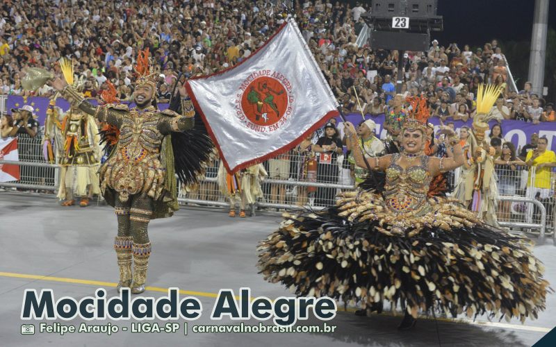 Desfile Mocidade Alegre no Carnaval 2025 de São Paulo