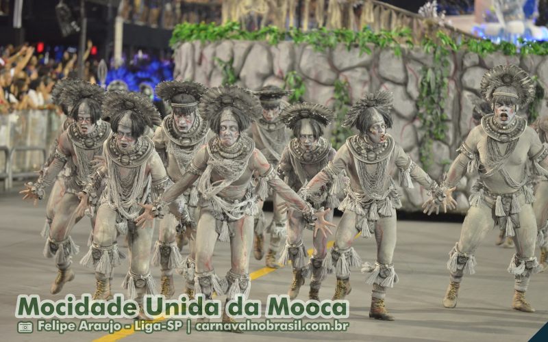 Desfile Mocidade Unida da Mooca no Carnaval 2025 de São Paulo