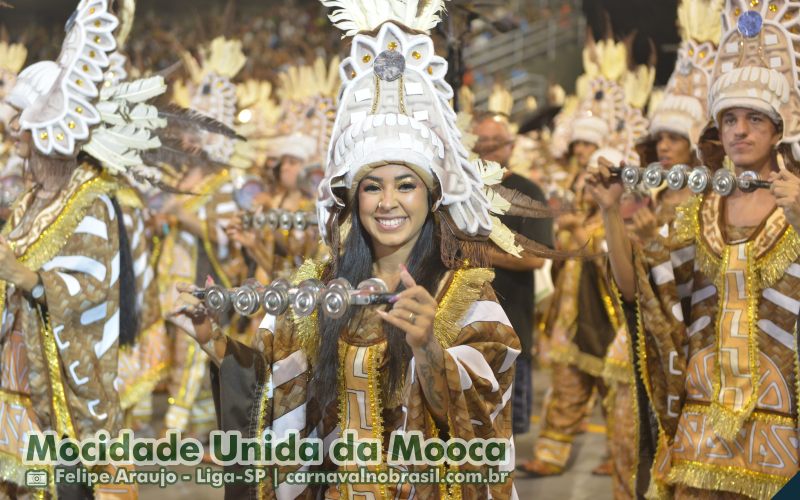 Desfile Mocidade Unida da Mooca no Carnaval 2025 de São Paulo