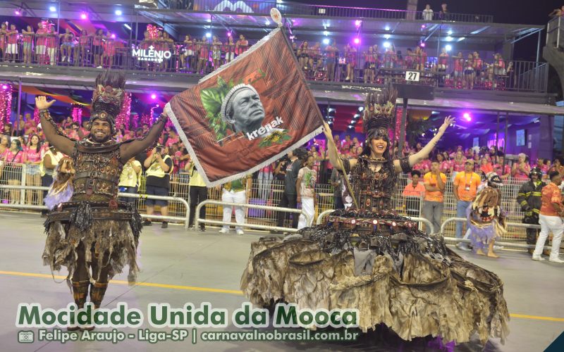 Desfile Mocidade Unida da Mooca no Carnaval 2025 de São Paulo