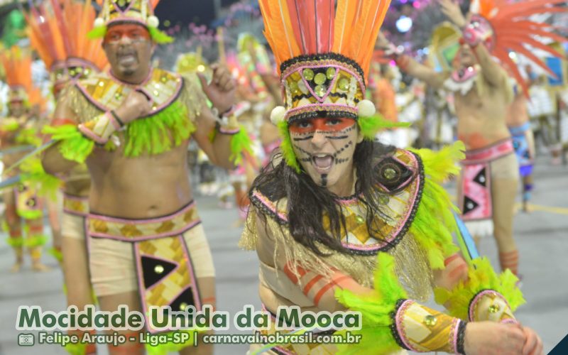 Desfile Mocidade Unida da Mooca no Carnaval 2025 de São Paulo