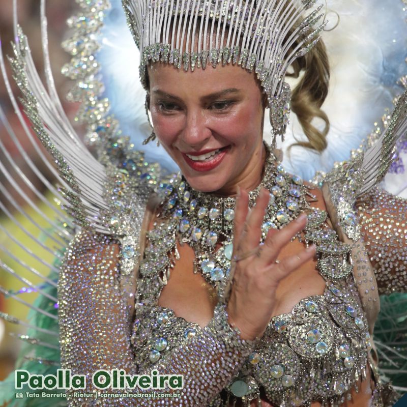 Paolla Oliveira, rainha de Bateria da Grande Rio, no Carnaval 2025