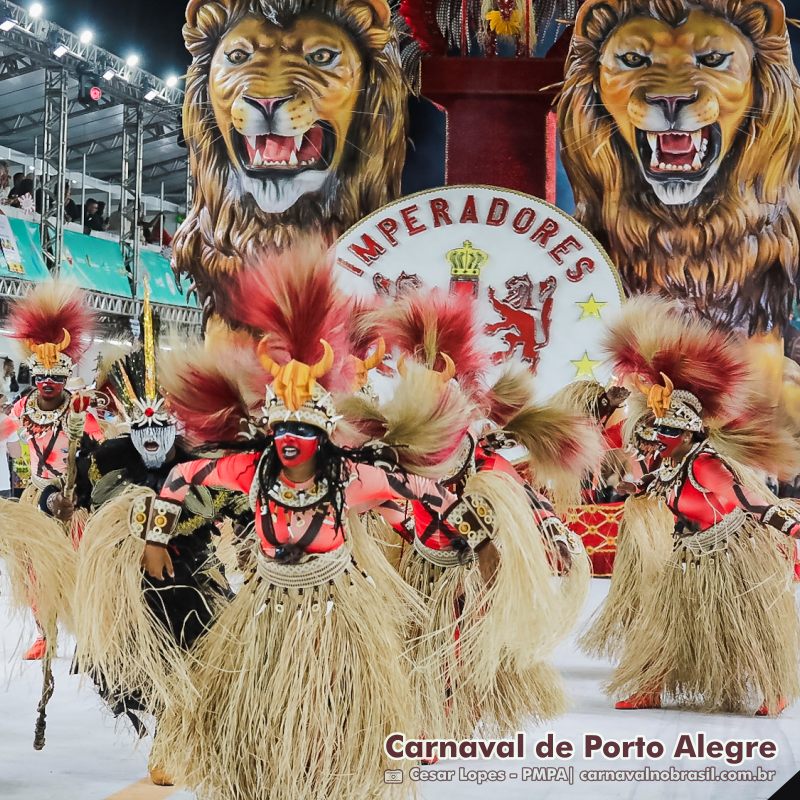 Desfile Imperadores do Samba no Carnaval 2025 de Porto Alegre