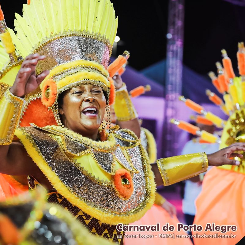 Desfile Imperadores do Samba no Carnaval 2025 de Porto Alegre