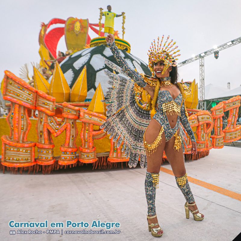 Desfile Imperatriz Dona Leopoldina no Carnaval 2025 de Porto Alegre