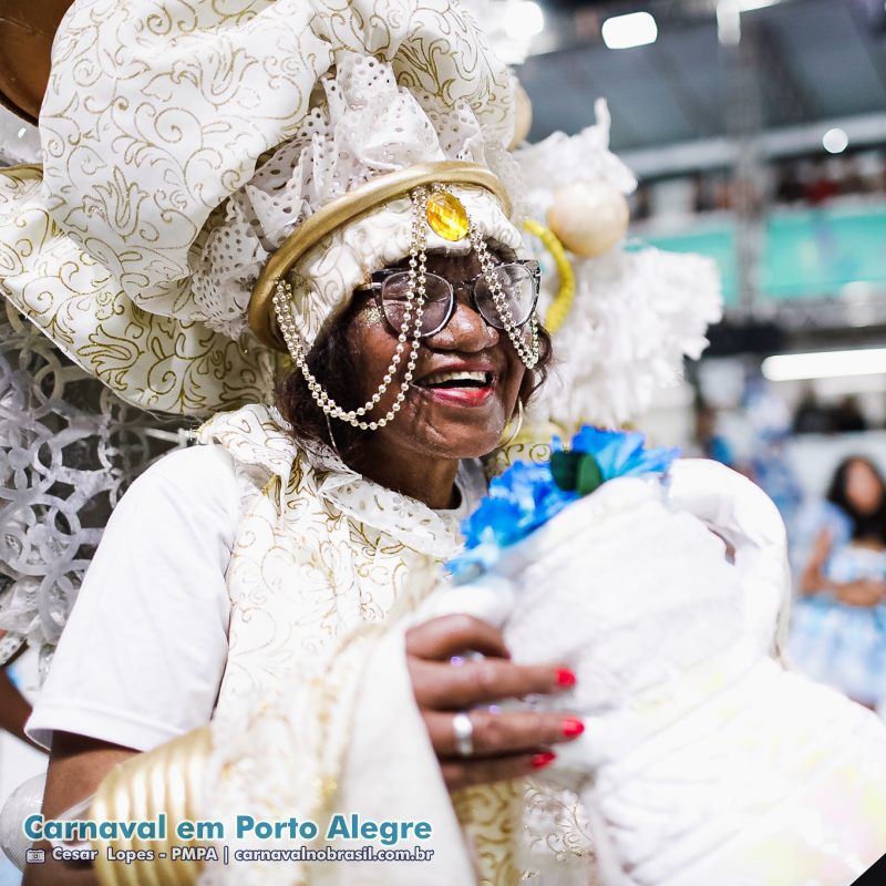 Porto Alegre Carnaval 2025 no Porto Seco : desfile Império da Zona Norte