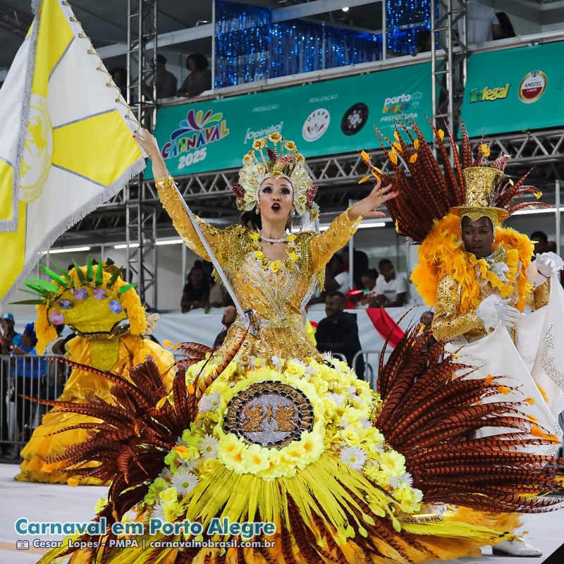 Porto Alegre Carnaval 2025 no Porto Seco : desfile Império da Zona Norte