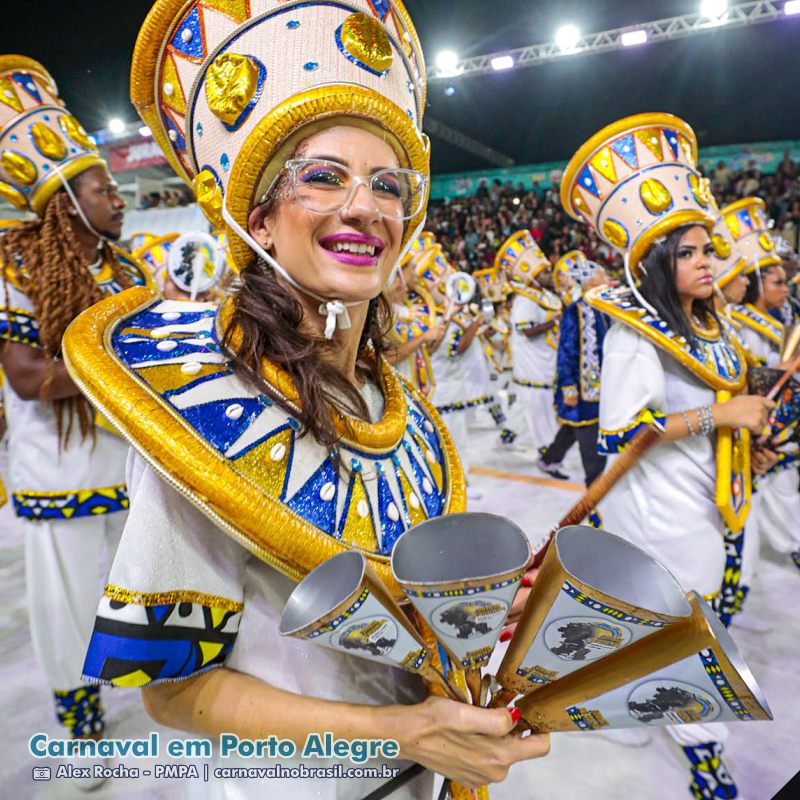 Desfile Unidos de Vila Isabel no Carnaval 2025 de Porto Alegre