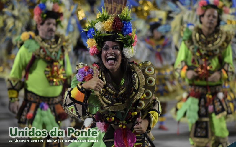 Desfile Unidos da Ponte no Carnaval 2025 do Rio de Janeiro - carnavalnobrasil.com.br